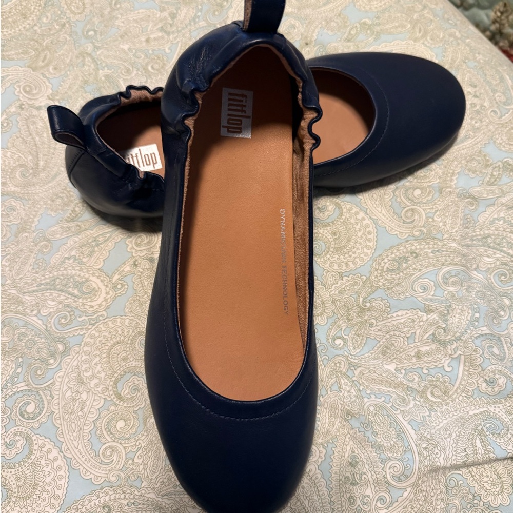 Fitflop Dark Blue Women's Flats size 8.5